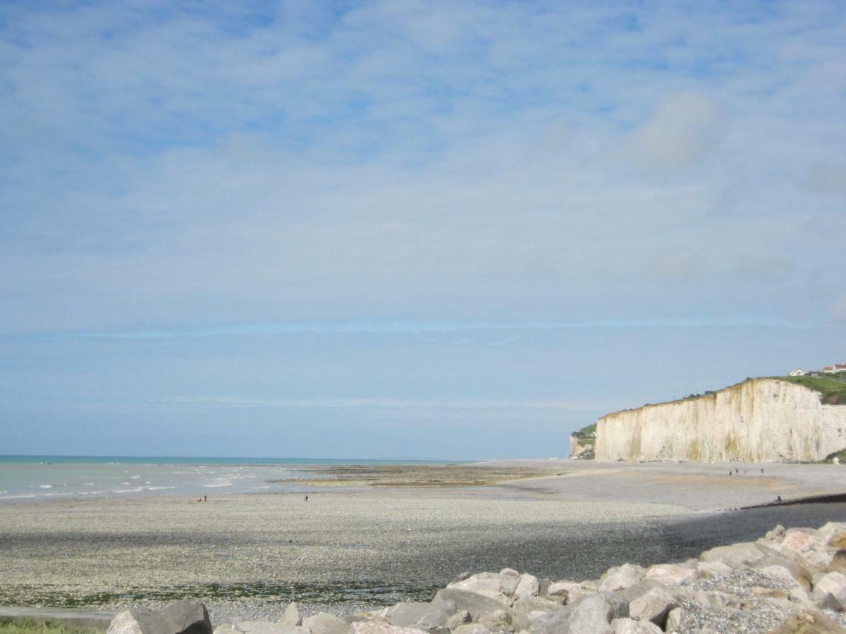 Gite Des Pins Penches Brunville ภายนอก รูปภาพ